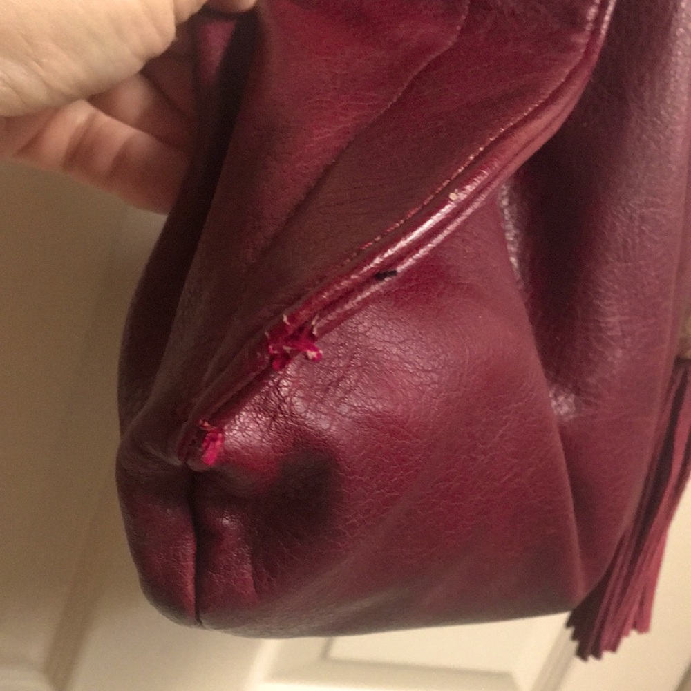 Elegant Burgundy Wine Leather Cross Body/ Shoulder Bag - Picture 9 of 13